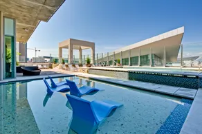 Spire Loft/Washer/Dryer/Free Parking/Pool/Gym - Image 3