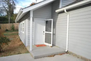 New Studio! Foam Bed, Hot Tub, Close to Downtown! - Image 2