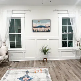 New modern ranch house in adorable small town - Image 3