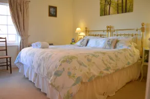 19 Upper Linney - Image 3