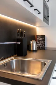 Modern studio apartment in the heart of Merano - Image 3