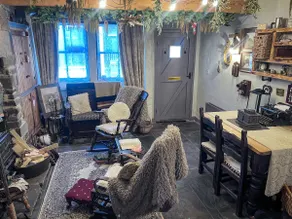Travel Back in Time Fairy Cottage on the Cobbles an Experience Property - Image 3