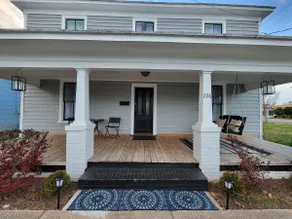 The Little Bonner St. House in Historic Downtown - Image 5