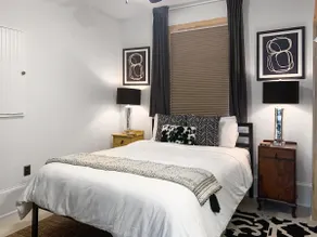 Stylish Savannah Condo: Steps to Forsyth Park - Image 2