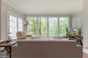 Waterfront Cottage at Goose Creek - Image 2