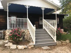 The Bunkhouse @ Roses River Ranch - Image 2