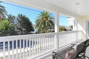 Cottage at the Cove - Image 2