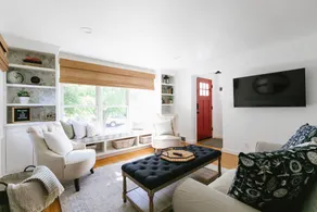 “Lady Mary” 3 Bedroom Ballard Cottage - Image 4