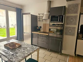 70 m² cottage – garden & parking – 5 people - Image 3