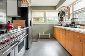 Hidden House, Midcentury Bungalow, Car Charger LV2 - Image 5