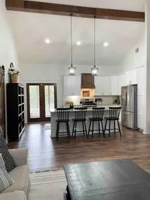 Cozy Farmhouse with a View - Image 4