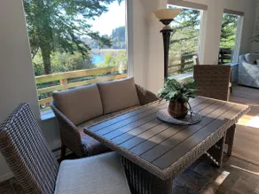 Chetco Riverview! Private! Rejuvenating Hot Tub! King Bed! - Image 2