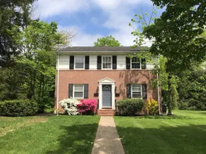 Perfect 2 BR Condo in Princeton w Parking - Image 2