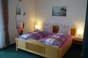 Apartment Berger Kurparkresidenz Bad Bergzabern - Image 3