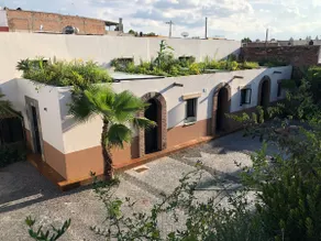 Centrally located triple apartment with terrace - Image 2