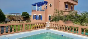 Farmhouse with pool - Image 2