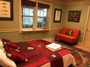 Private Guest Suite w/Steam Shower and Sauna - Image 2