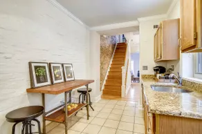 Charming Rowhouse in the heart of Little Italy! - Image 5