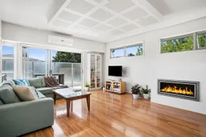 300m to Beach | Spa Retreat | Stay 3 Pay 2 March - Image 2