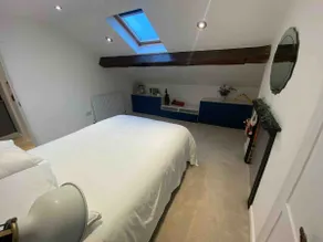 Lovely spacious loft,1 bed,1 sofa bed kitchenette - Image 4