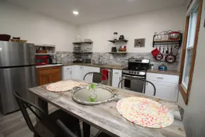 New! Romantic Agrihood Bungalow Getaway-Fireplace/WiFi - Image 5