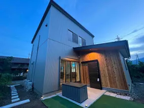 An entire villa for rent, full of power! 150-inch large projector & gas grill in the garden, BBQ and sauna - Image 2