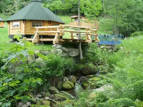 The Domaine du Châtelet. The Romantic Kota Cabin - Image 3