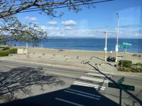 On ALKI Beach, 2 bedroom, unobstructed beach views - Image 3