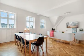 DESIGN. COMFORT. LOCATION. MASSIVE 250sqm. ENJOY! - Image 2