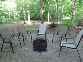 Maple House - Spacious 6 BR home for gatherings - Image 5