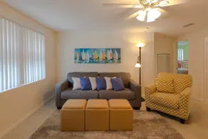 Walkable Safety Harbor Home. Two blocks from town! - Image 2