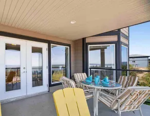 Ocean view, pet friendly lower suite sleeps 10# - Image 5