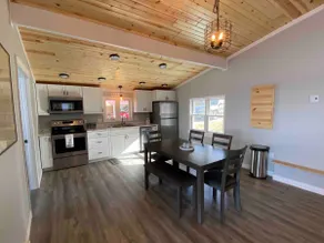 Beach House Bungalow - Image 4