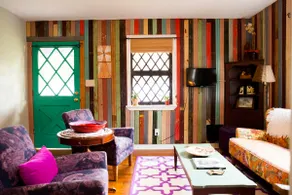 Mulberry Tree Guesthouse, Cottage Near Downtown - Image 1