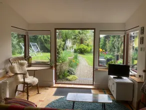 Unique Artists studio with a private garden. - Image 3