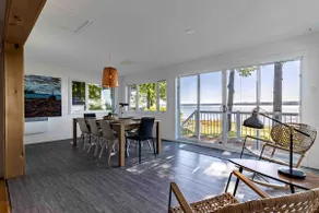 Beautiful House – Panoramic View of the River - Image 2