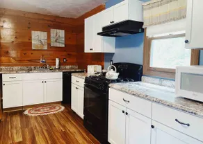 Heart's Rest-Charming Cottage in Northern Michigan - Image 2