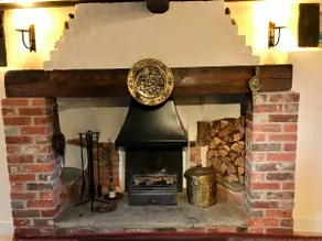 Newly refreshed: Charming Chilterns Cottage - Image 5