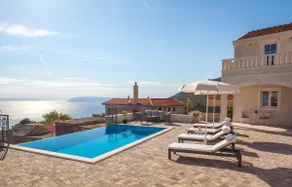 Villa Roko a luxury villa in Tucepi, heated pool - Image 4
