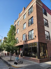 9th St. Beals Loft, Downtown Columbia - Image 2