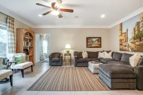 2 Br. 1 Bath guest suite with theater and pool! - Image 5
