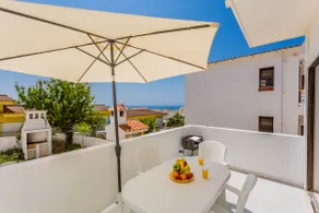 ★Blue Ocean Apartment★1 Minute to Oldtown & Beach★ - Image 2