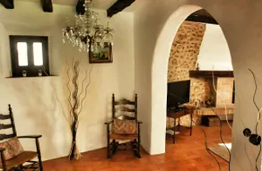 A very cozy house in an idyllic setting - Image 2