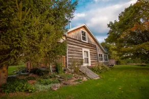 Bi-Century Log Cabin, Desert Lake Waterfront Farm - Image 3