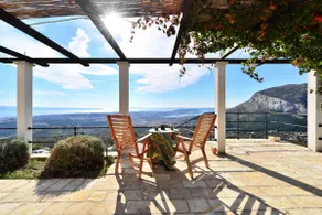 Rustic house near Split with unique view and pool - Image 2
