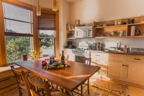 Modern, cozy getaway in charming town (Apt 2A) - Image 4