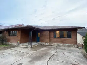 BigFoot's Bungalow - Image 2