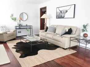 Sunny Modern Farmhouse - Pet Friendly Purina Farms - Image 2