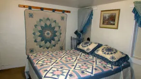 Dayze Gone Bye Guest House - Image 2