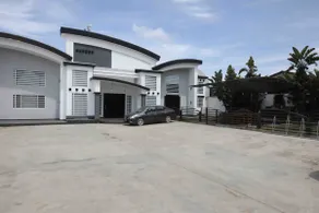 ”Private gym and comfort: Modern luxury house” - Image 3